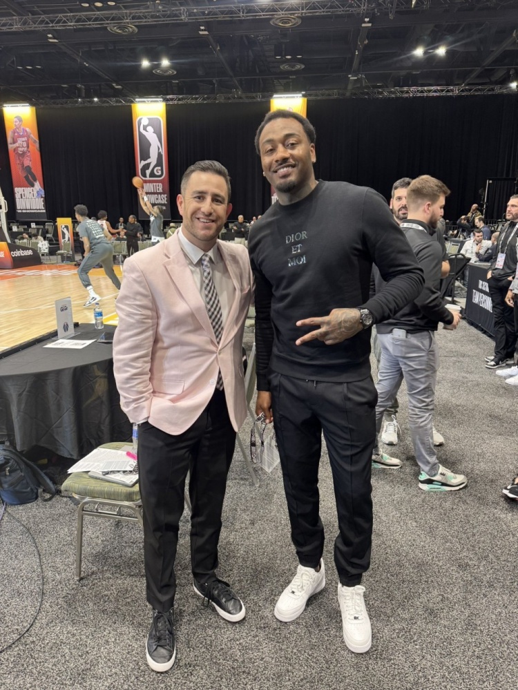 必发-苏群点评沃尔与格里芬：虽早别赛场，成功转型媒体展新章