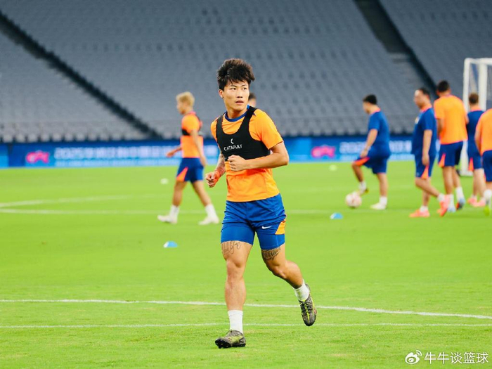 直击泰山队22人训练，主力缺席已成定局，韩鹏相信球员的能力