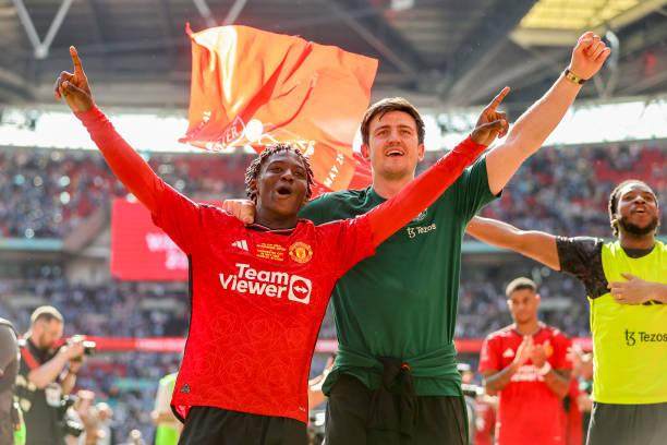 必发-滕哈赫完美部署赢得掌声，冠军能否让他留在曼联？